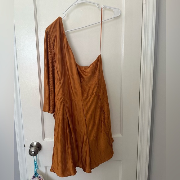 All Weekend Satin Romper - Picture 2 of 3